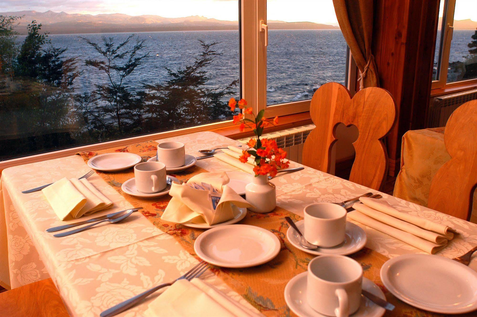 Huemul Hotel 3*